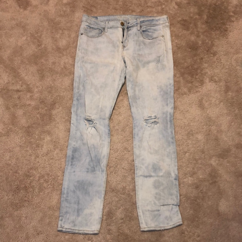 American Eagle Light Wash Skinny Jean